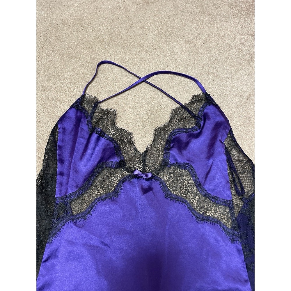 Victoria's Secret lingerie medium Satin Purple Black‎ Lace Camisole 2014 - Picture 4 of 9